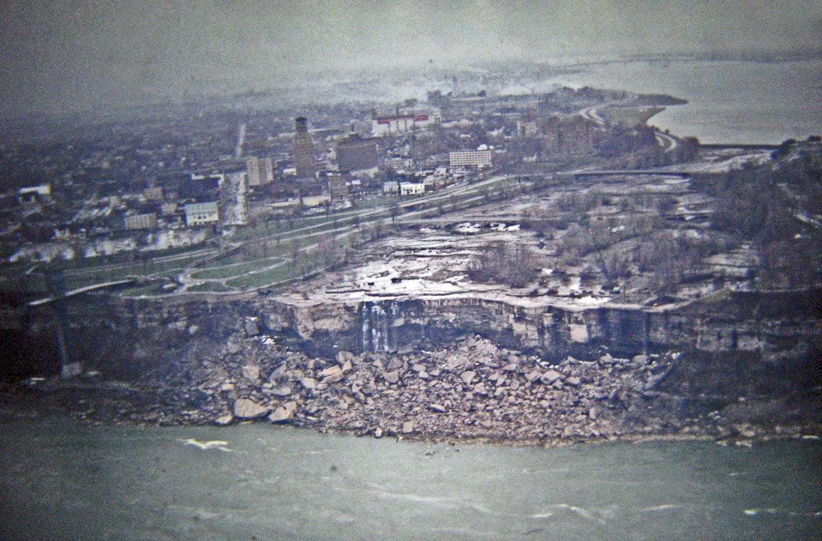 Осушенный Американский водопад в 1969 году