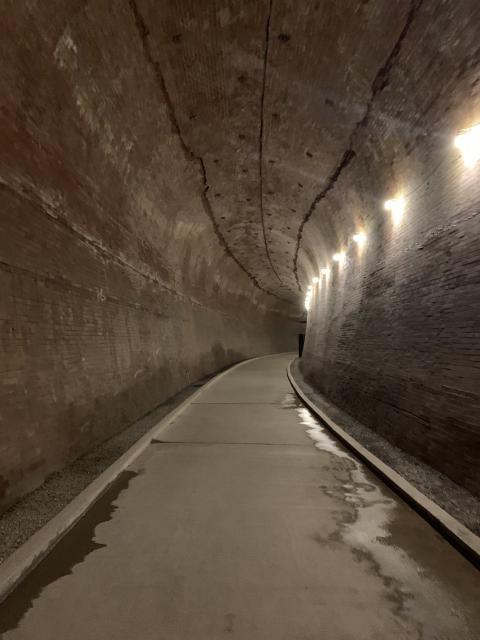 Тоннель под ГЭС до смотровой площадки